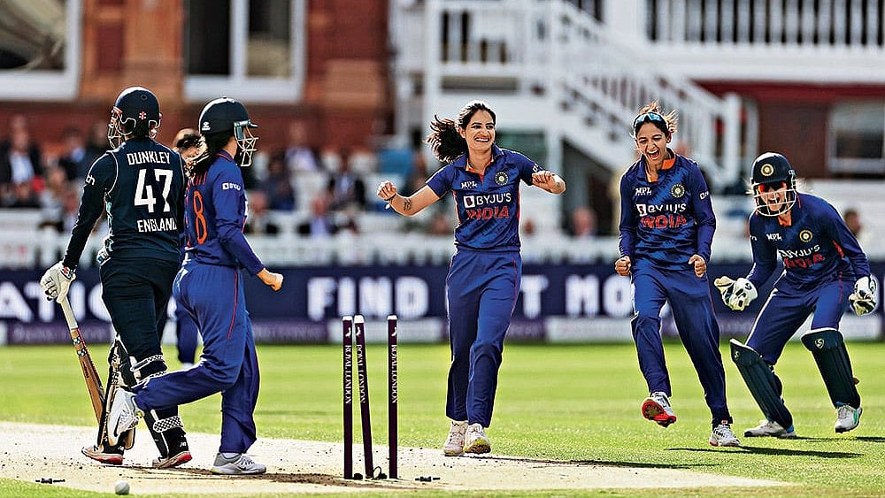 | Photo: Getty Images : Out!: India’s Renuka Singh celebrates after taking the wicket of England’s Sophia Dunkley at London’s Lord’s in 2022