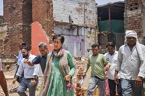 Atishi visits Bhoomiheen camp