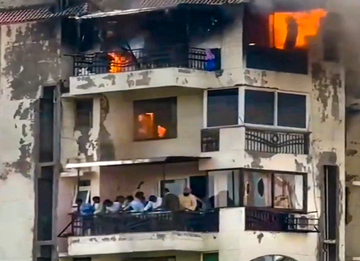 PTI : Fire at residential building in Delhi's Dwarka