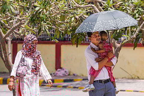 Weather: Hot day in Delhi