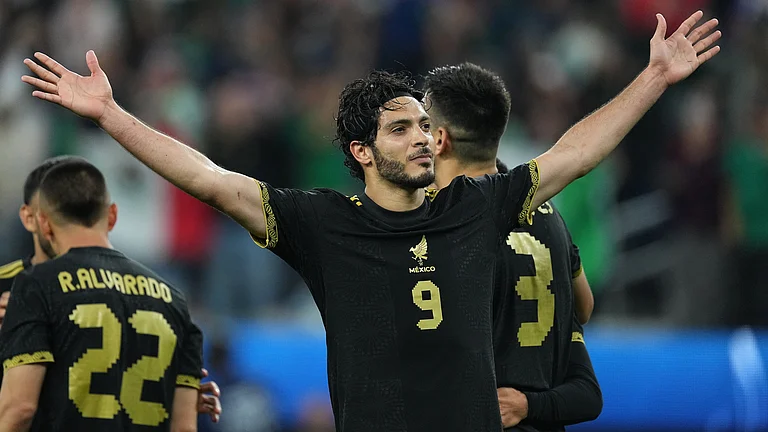 Raul Jimenez will lead the line for Mexico, who are the team to beat at the CONCACAF Gold Cup - null