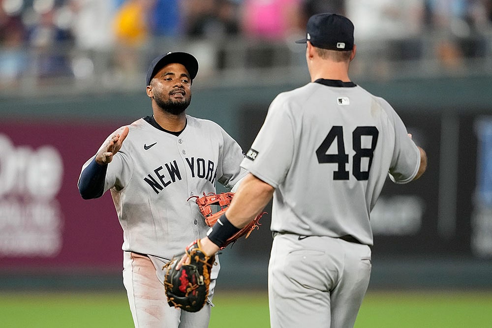 | Photo: AP/Ed Zurga : MLB: New York Yankees vs Kansas City Royals
