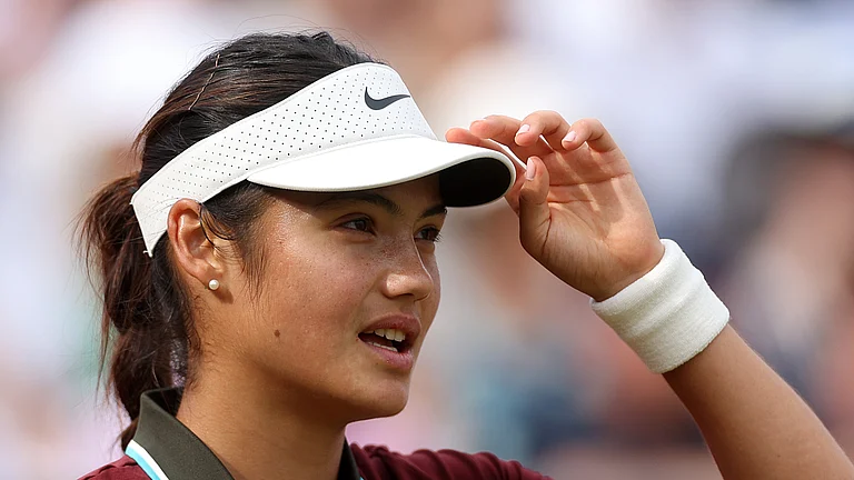 Emma Raducanu bowed out at Queen's on Friday - null