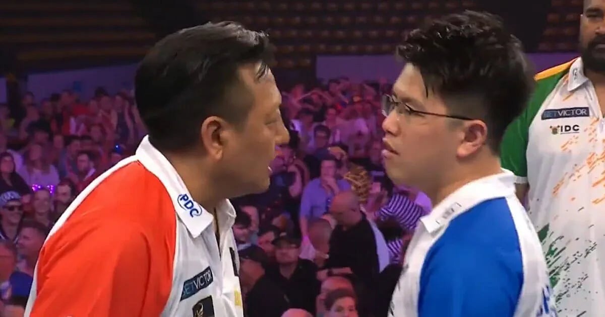 | Photo: Screengrab/PDC : Chinese Taipei’s Pupo Teng-Lieh and An-Sheng Lu clashed mid-game in a bizarre showdown against India 