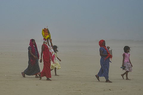 Weather: Dust storm in Patna