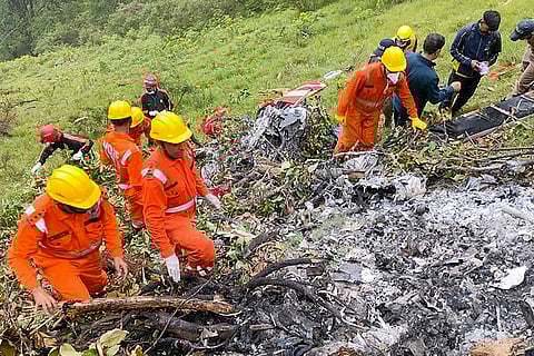 7 killed as chopper crashes near Kedarnath shrine