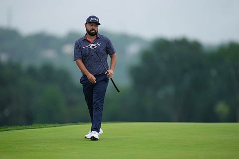 J.J. Spaun looks at his shot on the 17th hole during the final round
