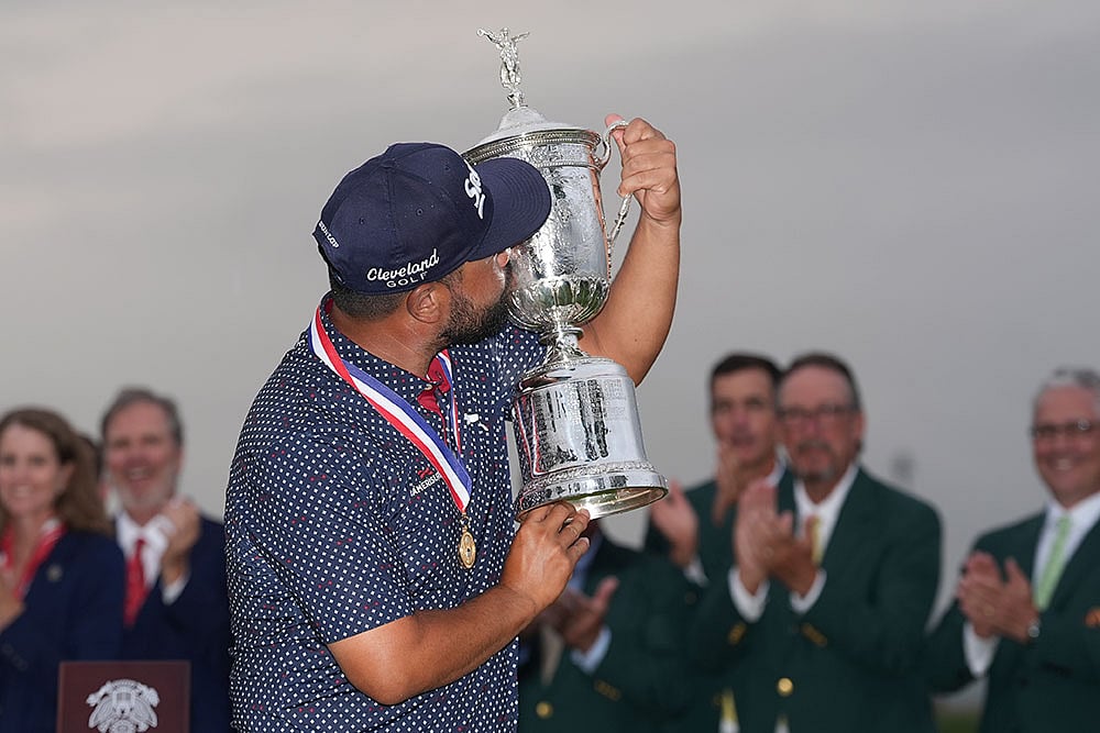 | Photo: AP/Seth Wenig : US Open Golf