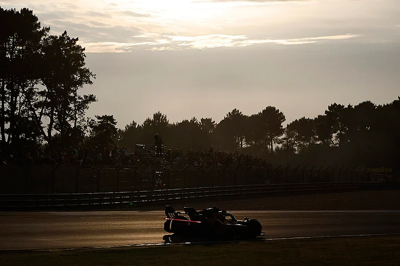 France The 24 hours of Le Mans endurance auto racing photo