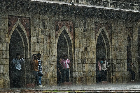 Weather: Rain in Delhi