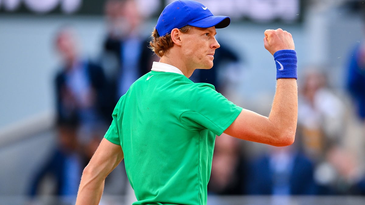 Jannik Sinner progresses through to the second round of the Halle Open.