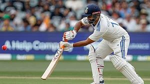 | Photo: AP/James Elsby : India's Rishabh Pant plays a shot.