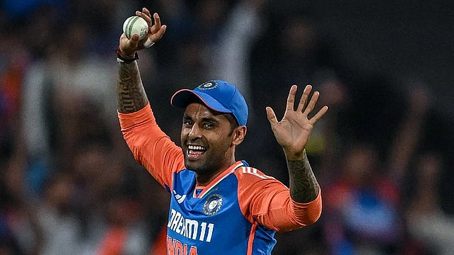 Suryakumar Yadav Injury Update: India T20I Skipper Flies To England For Sports Hernia Treatment - Report