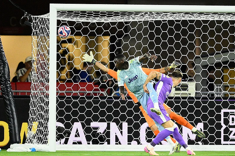 FIFA Club World Cup group G soccer Al Ain vs Juventus in Washington_Randal Kolo Muani