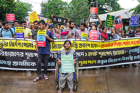 Primary teachers protest in Kolkata