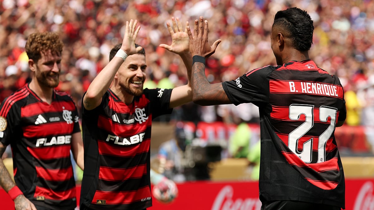 Flamengo beat Chelsea 3-1 in Group F - null