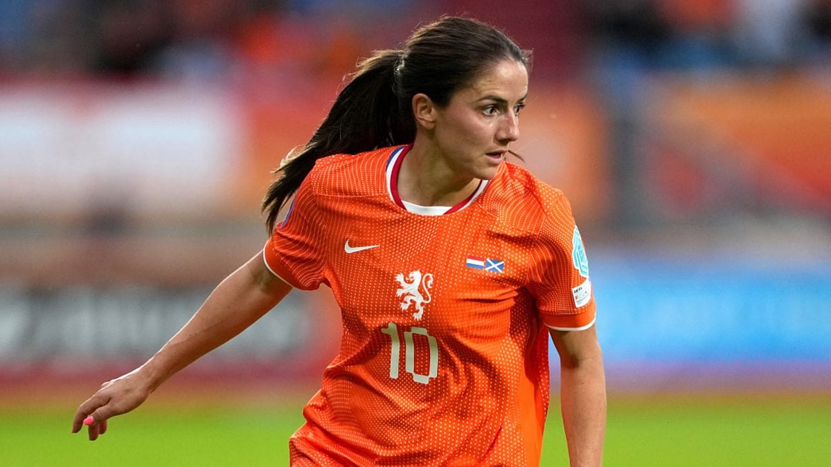 Danielle van de Donk joins London City Lionesses