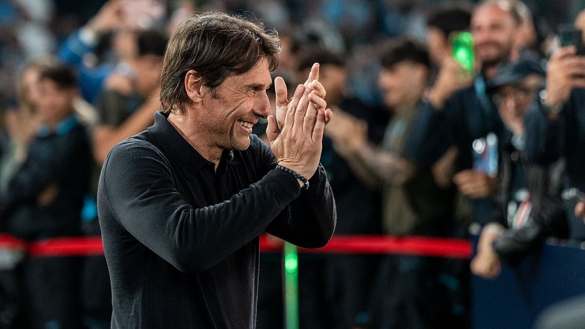 File : File photo of Napoli manager Antonio Conte.