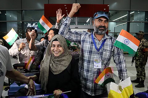 Stranded Indian Return From Iran
