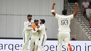 AP Photo/Scott Heppell : India's Jasprit Bumrah, right, and teammates celebrate the dismissal of England's Zak Crawley on day two of the first cricket test match between England and India at Headingley in Leeds, England.