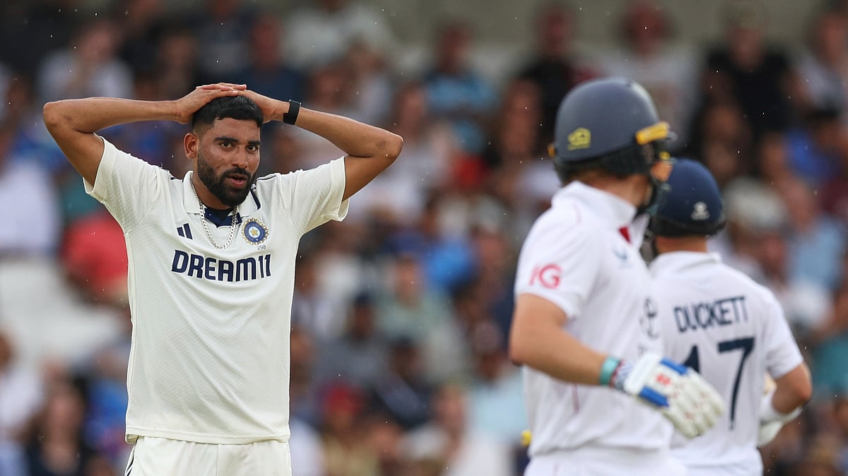 AP Photo/Scott Heppell : India's Mohammed Siraj reacts after bowling a delivery on day two of the first cricket test match between England and India at Headingley in Leeds, England.