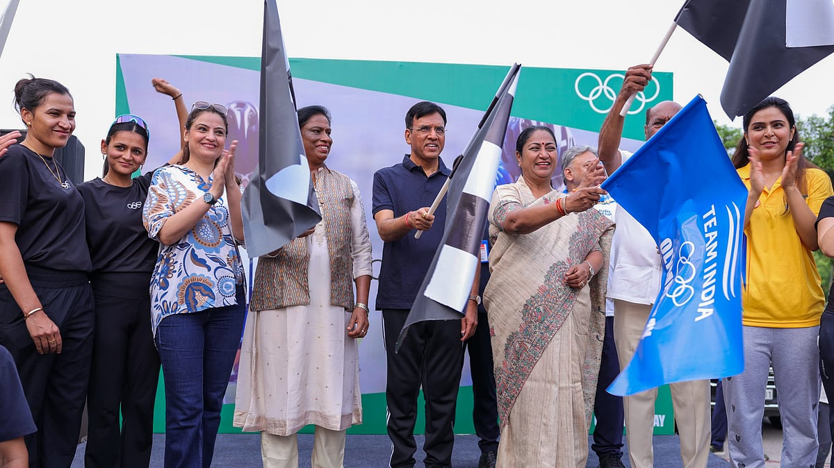 X/gupta_rekha via PTI : Delhi chief minister Rekha Gupta, Union sports minister Mansukh Mandaviya and Indian Olympic Association president PT Usha flag off the Olympic Day Run 2025, as part of the International Olympic Committee's Let's Move campaign, at JLN Stadium in New Delhi.