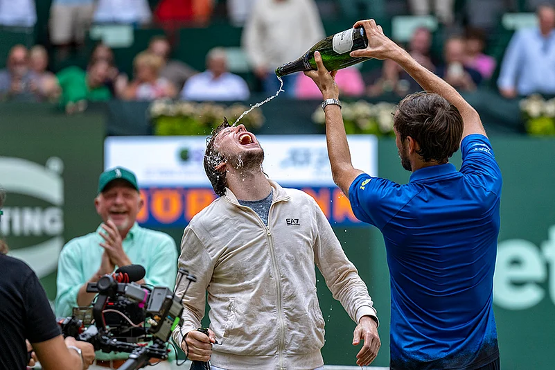 Germany ATP Halle Open tennis tournament Final Alexander Bublik Vs Daniil Medvedev_2