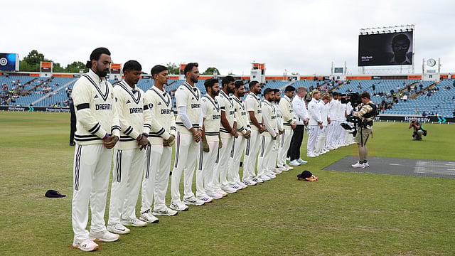 India Vs England, 1st Test: Players Wear Black Armbands In Tribute To Late Dilip Doshi