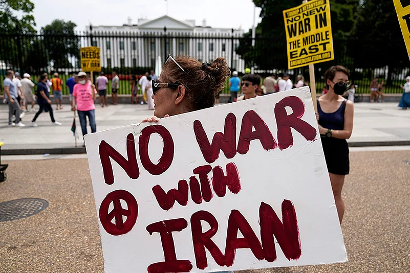 Rally outside the White House