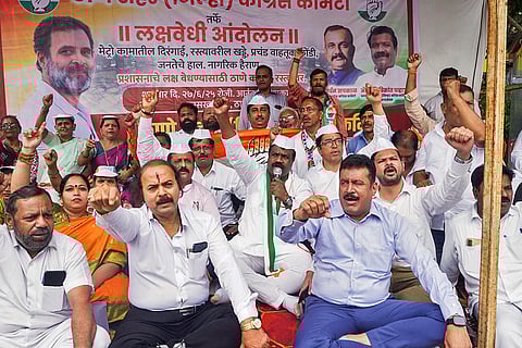 Congress workers protest in Thane