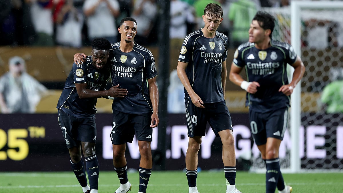 Trent Alexander-Arnold congratulates Vinicius Junior after his goal versus Salzburg