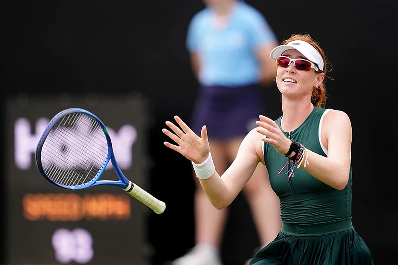 WTA Eastbourne Open Tennis 2025 Final Maya Joint Vs Alexandra Eala in England_3