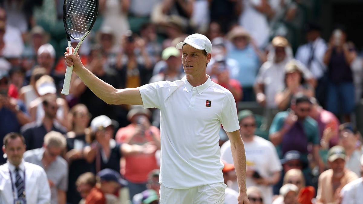 Jannik Sinner cruised through to round two