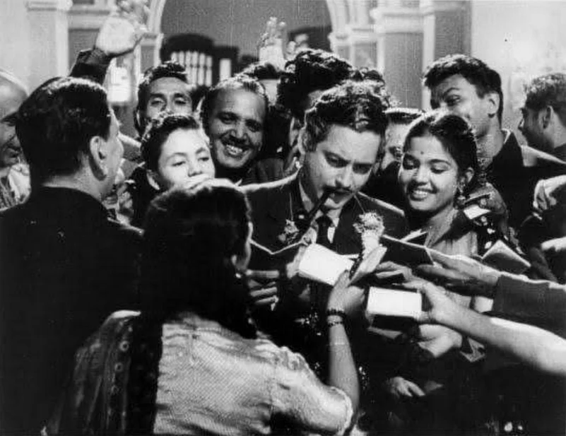 Kaagaz Ke Phool Still