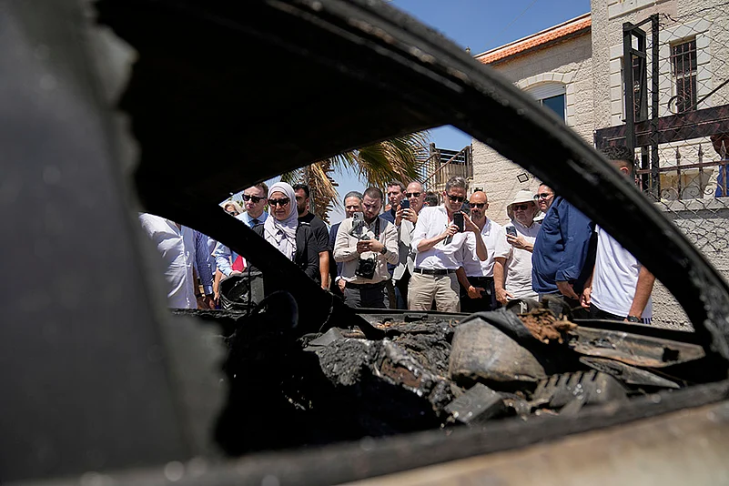 Israel-Palestine Conflict: Israeli settlers attack in West Bank
