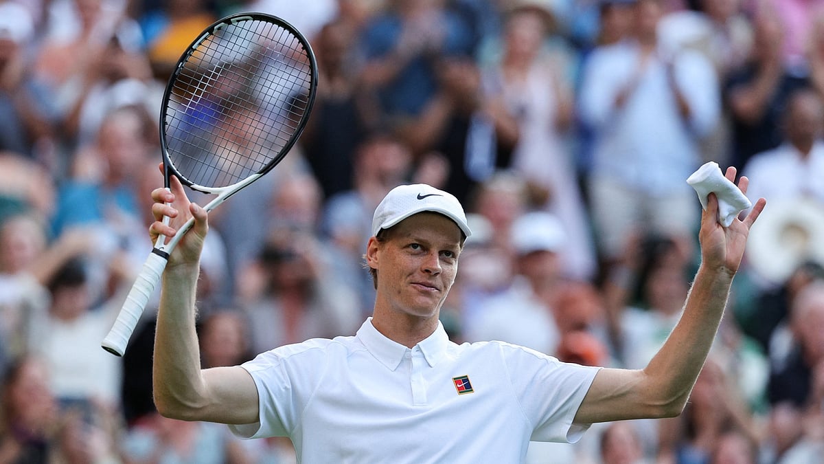 Jannik Sinner is through to the third round of Wimbledon