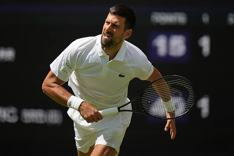 Wimbledon Tennis Championship 2025 mens singles 2nd round Novak Djokovic vs Daniel Evans photos_7