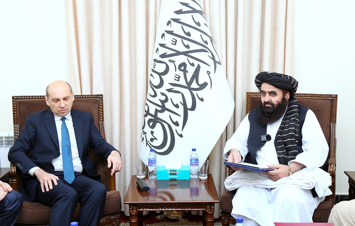 @MoFA_Afg on X
 : Russia's Ambassador and Afghanistan Foreign Minister In Talks 