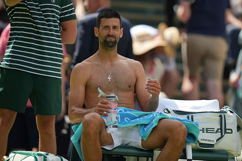 Wimbledon Tennis Championship 2025 mens singles 2nd round Novak Djokovic vs Daniel Evans photos_8