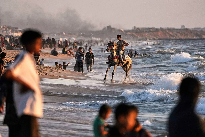 Mideast Wars Gaza Heat Wave