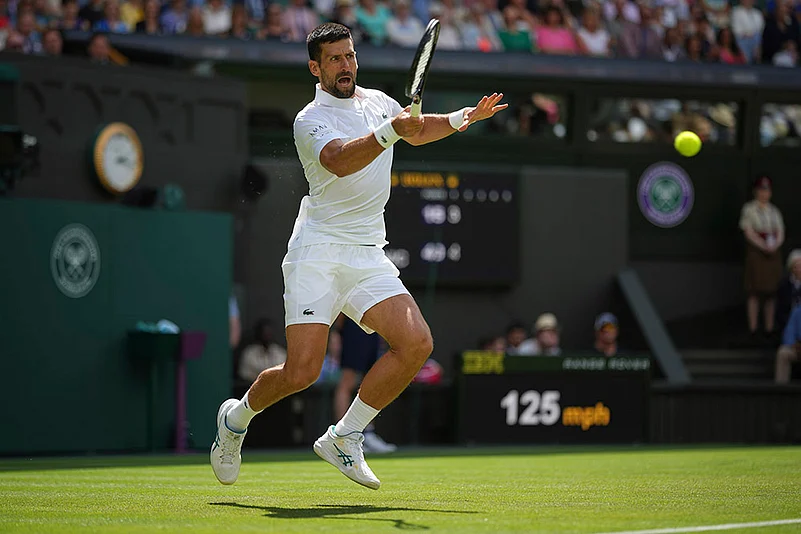 Wimbledon Tennis Championship 2025 mens singles 2nd round Novak Djokovic vs Daniel Evans photos_3