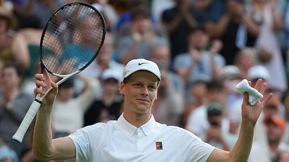Photo: AP/Alastair Grant : Wimbledon 2025: Jannik Sinner reacts after winning against Aleksandar Vukic.