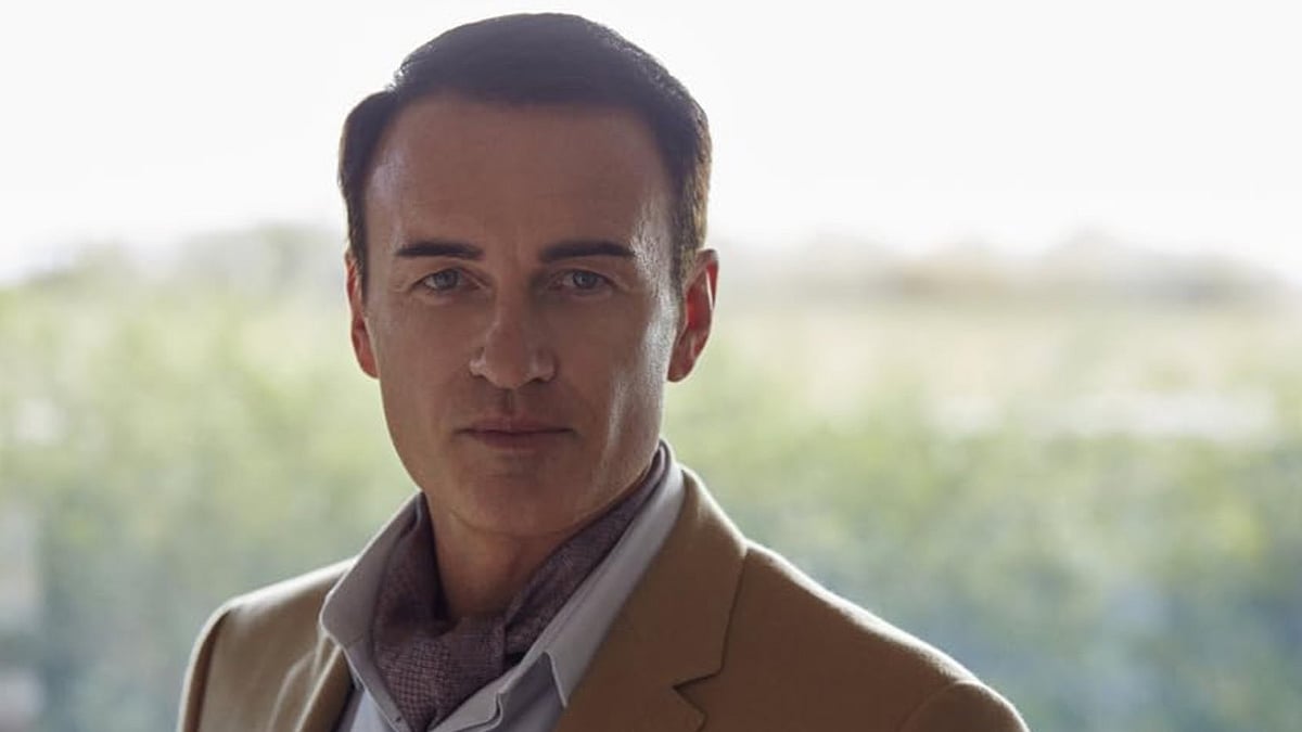 Julian McMahon has died aged 56 after battling cancer. - X