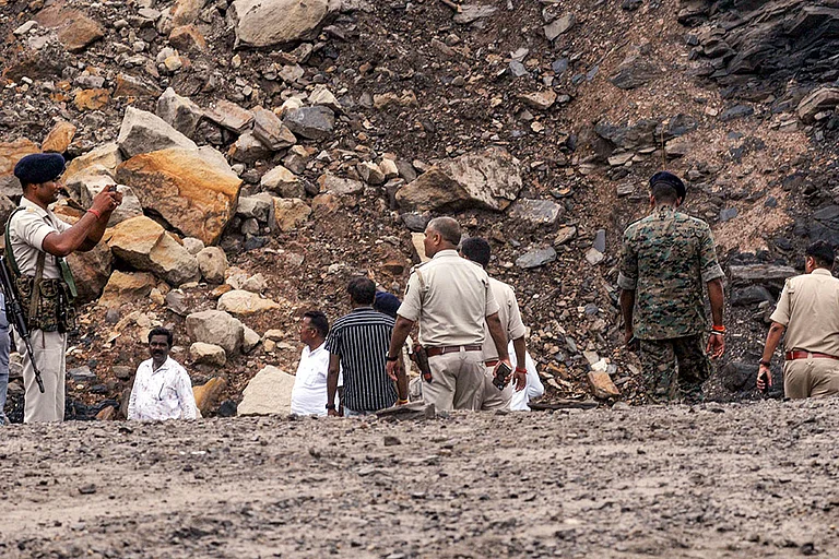 Women’s Participation in Jharkhand Mines Rises Sharply After 2019 Rule Change: DGMS - | Photo: PTI