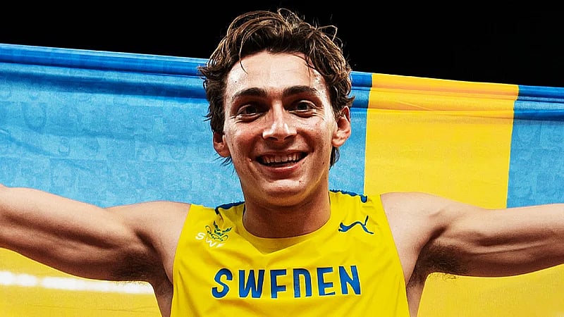 Photo: File : Armand Duplantis will lead the men's pole vault field, a non-Diamond League event for the night in Eugene.