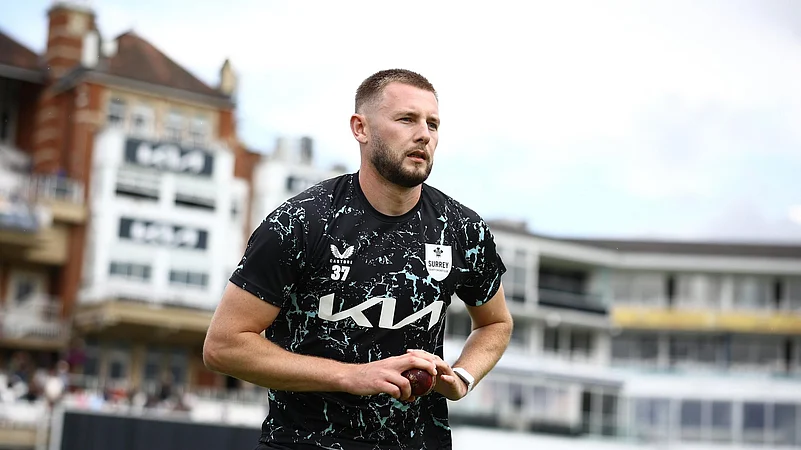 surrey cricket X gus atkinson