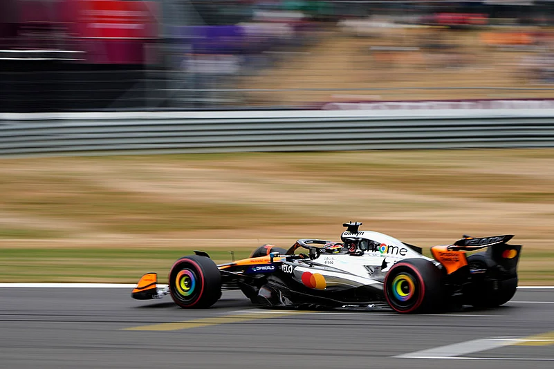 British Formula One Grand Prix Qualifying Race in Silverstone_Oscar Piastri
