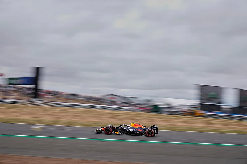 British Formula One Grand Prix Qualifying Race in Silverstone_Max Verstappen