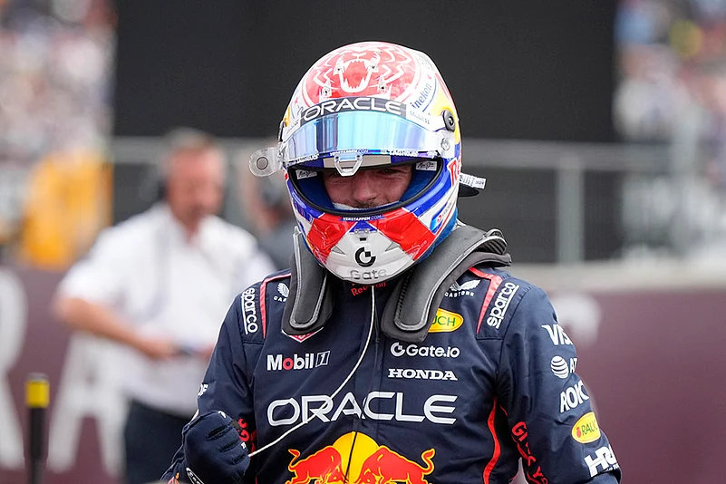 British Formula One Grand Prix Qualifying Race in Silverstone_Max Verstappen