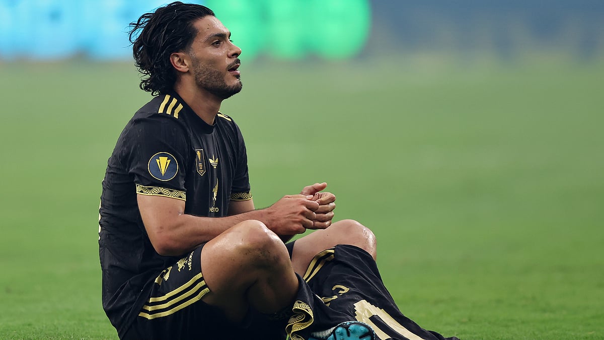 Raul Jimenez replicates Diogo Jota's celebration after scoring against the United States.